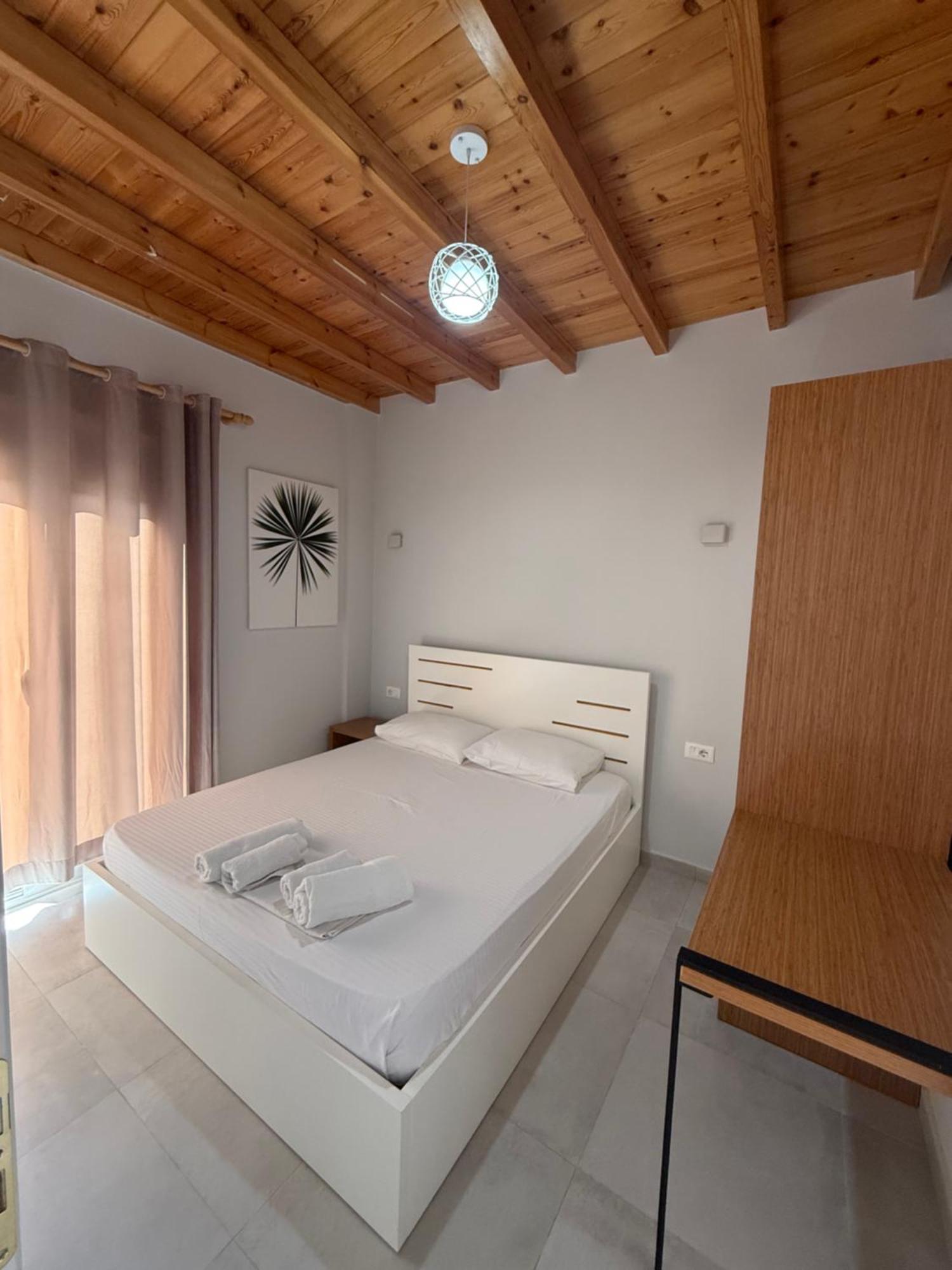 Maison Apartments Влёра Экстерьер фото