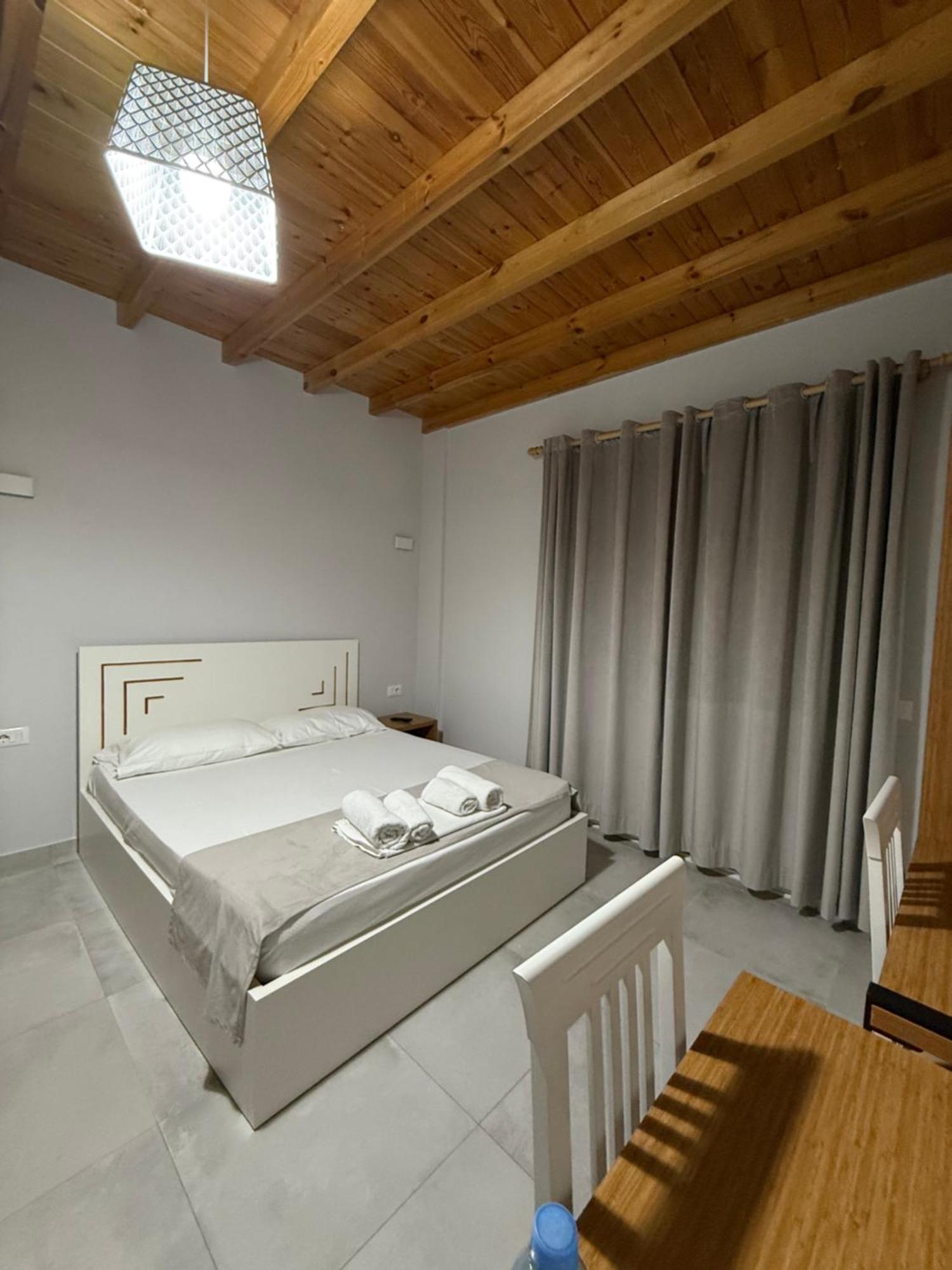 Maison Apartments Влёра Экстерьер фото