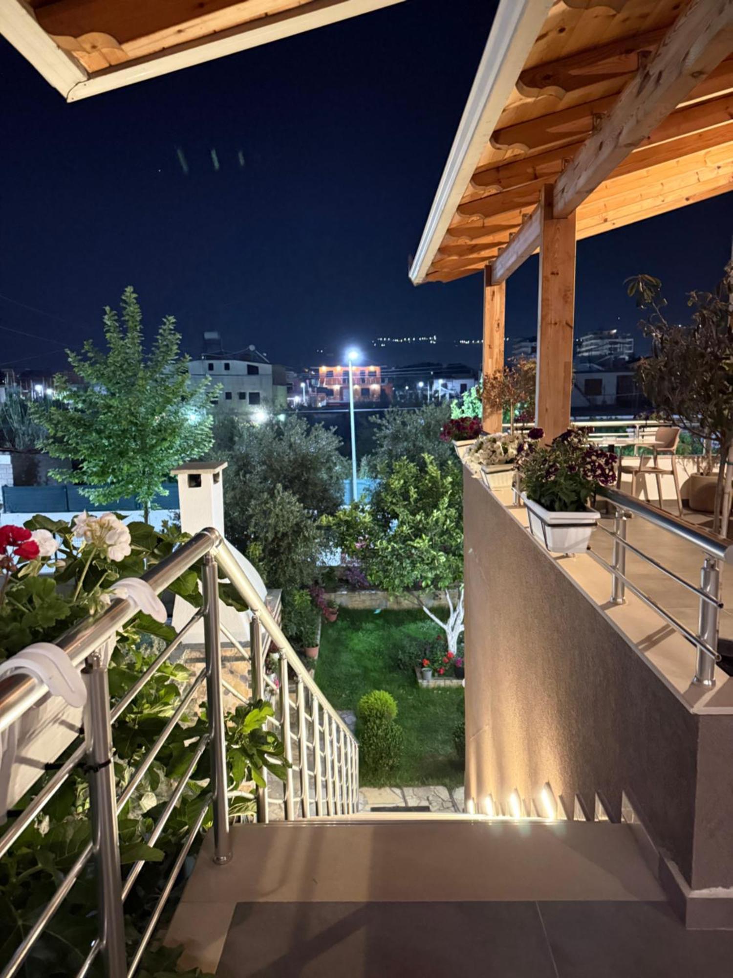 Maison Apartments Влёра Экстерьер фото