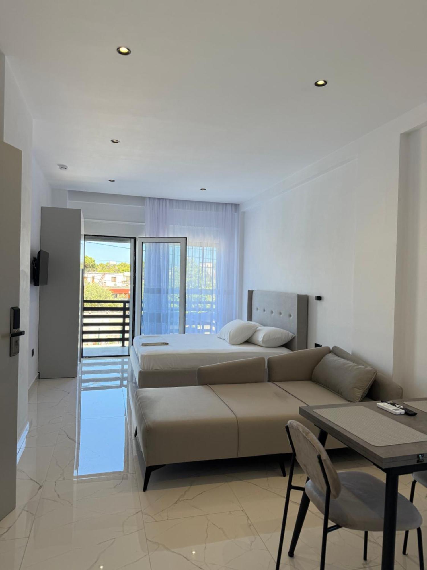 Maison Apartments Влёра Экстерьер фото